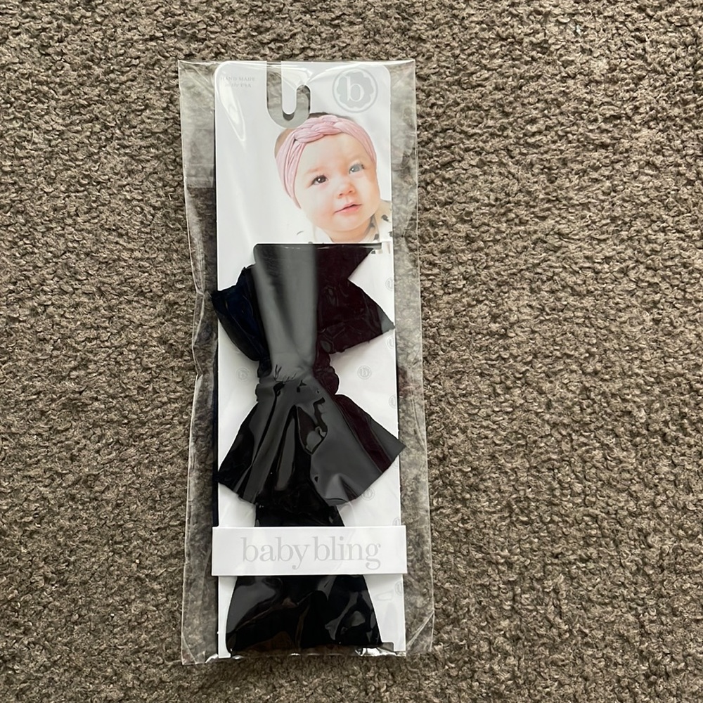 NIP Baby Bling Bows black Bow with Swiss Dot Pattern